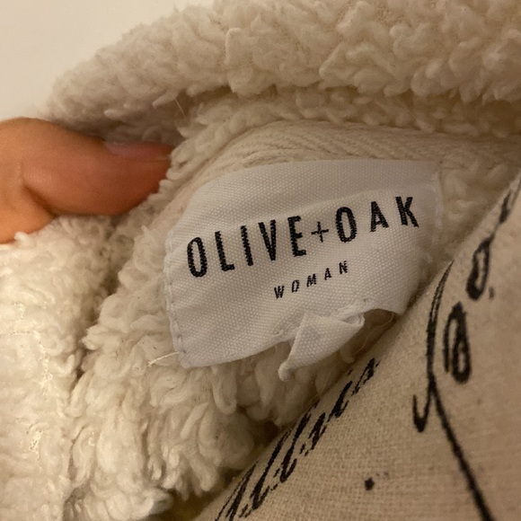 Fuzzy,white,sweater,size 1x - Picture 2 of 2